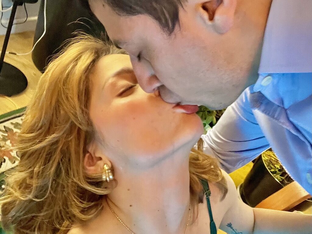 SiellaAndKosta Porn Vip Show